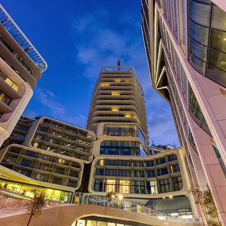 Official Mercury Lux 3br In With Pool And Ac By 360 Estates Lejlighed