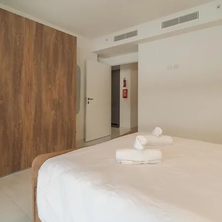 Official Mercury Lux 3br In With Pool And Ac By 360 Estates Lejlighed