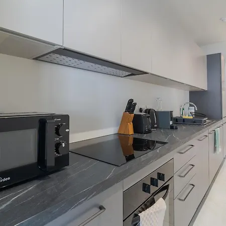 Official Mercury Lux 3br In With Pool And Ac By 360 Estates Lejlighed *