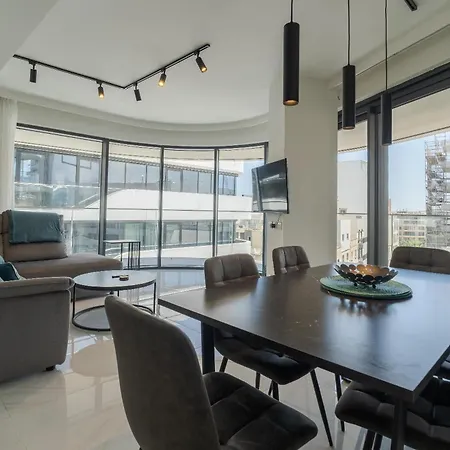 Lejlighed Official Mercury Lux 3br In With Pool And Ac By 360 Estates *