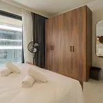 Apartamento Official Mercury Lux 3br In With Pool And Ac By 360 Estates