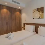 Apartamento Official Mercury Lux 3br In With Pool And Ac By 360 Estates