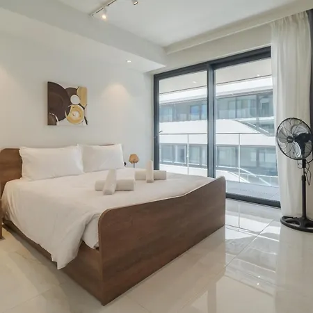 Official Mercury Lux 3br In With Pool And Ac By 360 Estates Saint Julian's