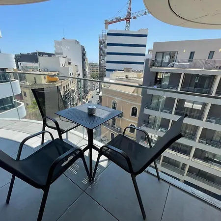 Official Mercury Lux 3br In With Pool And Ac By 360 Estates