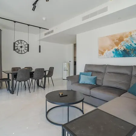 Apartament Official Mercury Lux 3br In With Pool And Ac By 360 Estates *